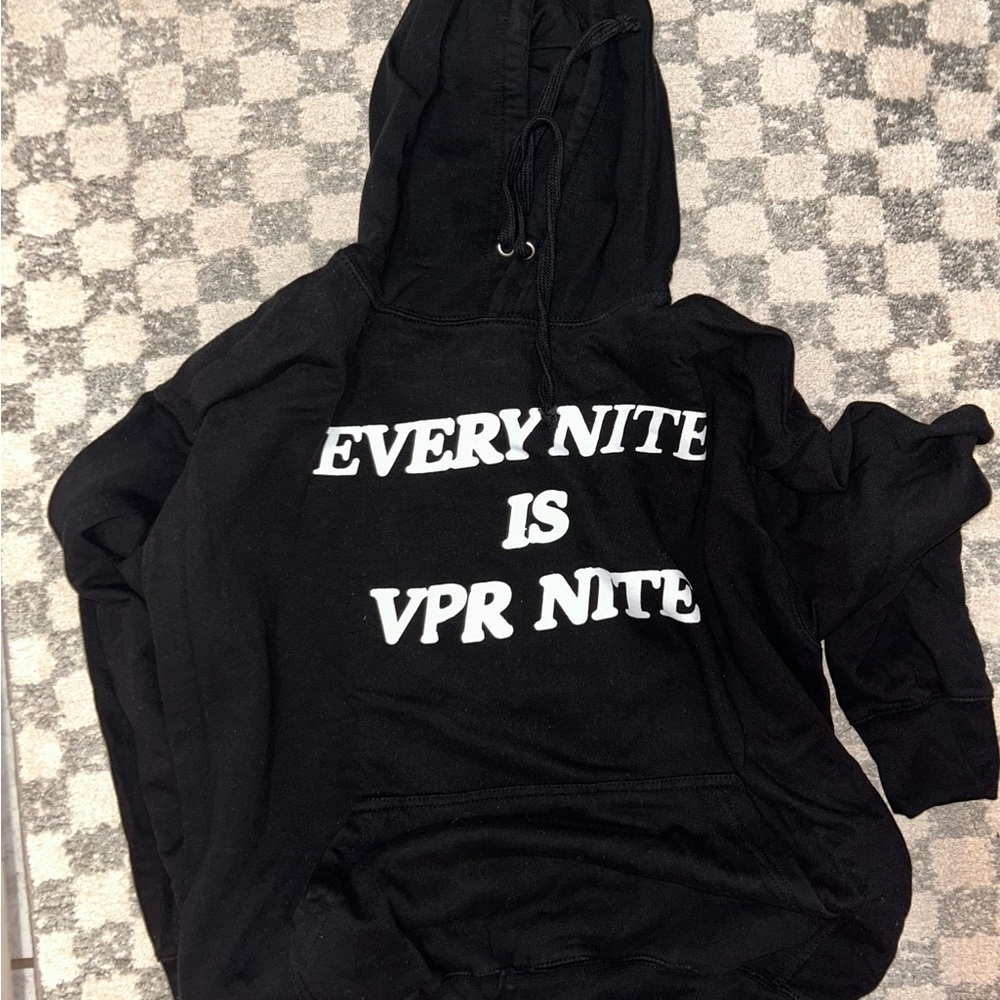 Emo Nite X Vanderpump Rules VPR XL - Picture 6 of 6